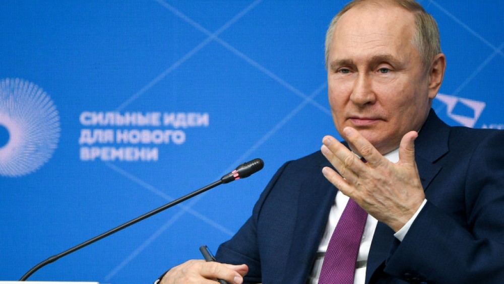 VIDEO // Cum explică Kremlinul tusea lui Putin